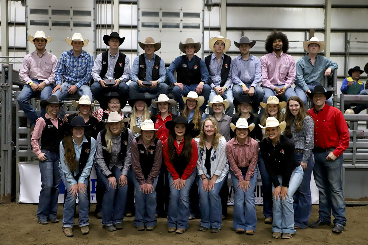rodeo club group photo