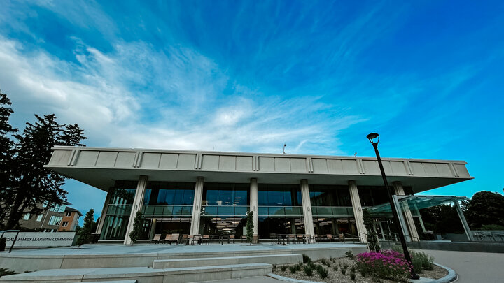 Dinsdale Learning Commons