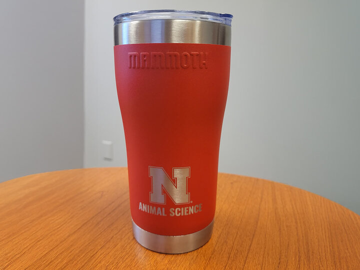 red tumbler mug
